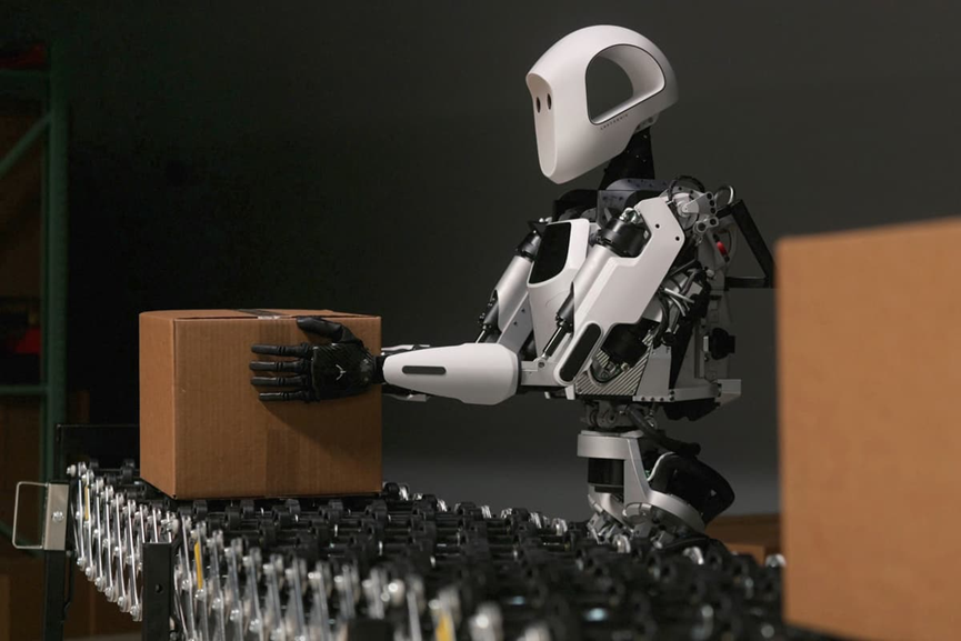 <b>Apptronik的新阿波罗人形机器人可携带量比特斯拉</b>